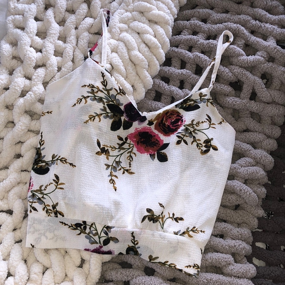 🌼 Floral Tank Top 🌼